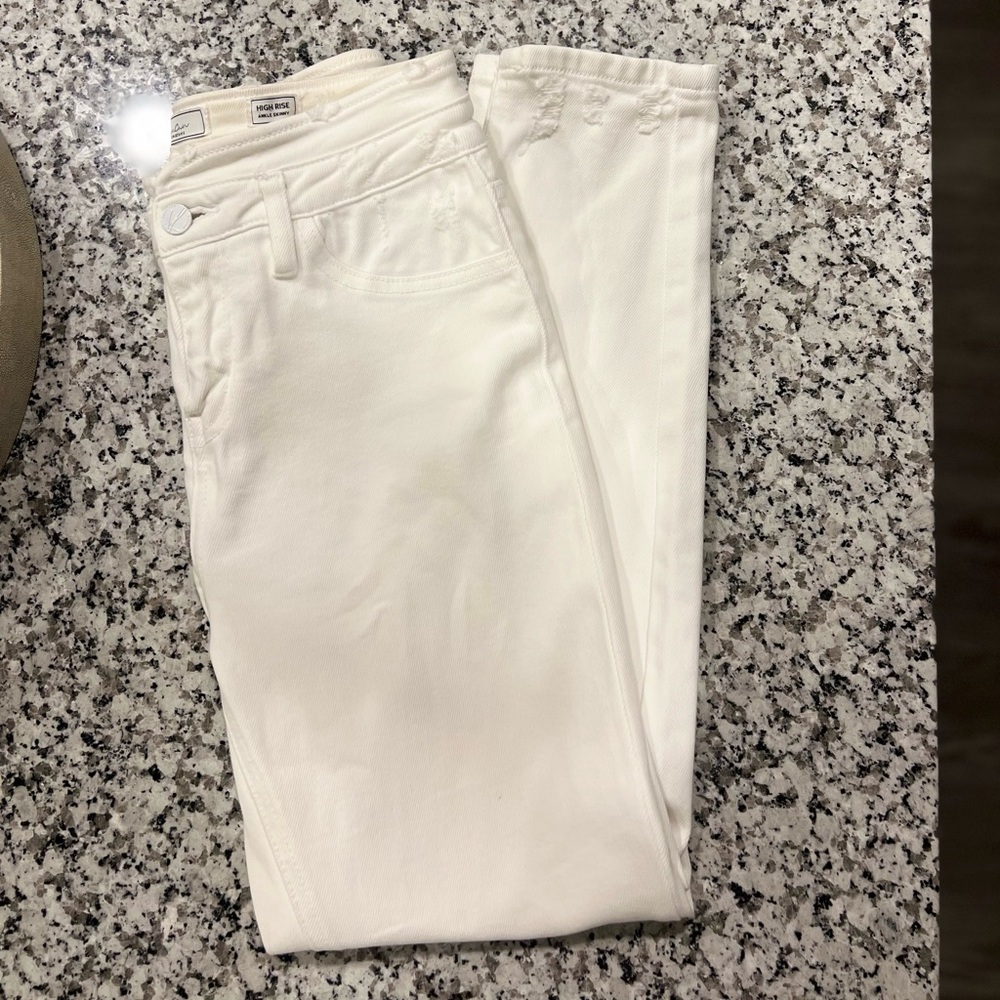 ☂️White skinny jeans